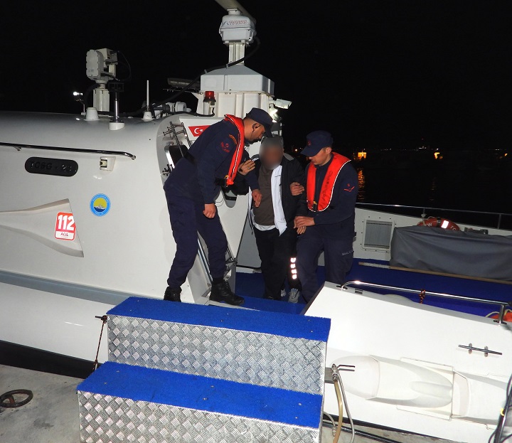 Çanakkale Açıklarında 1 Şahsın Tıbbi Tahliyesi Gerçekleştirilmiştir