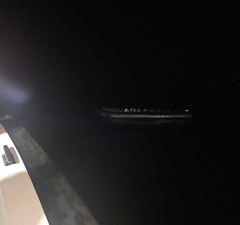 İzmir Açıklarında 31 Düzensiz Göçmen Yakalanmıştır
